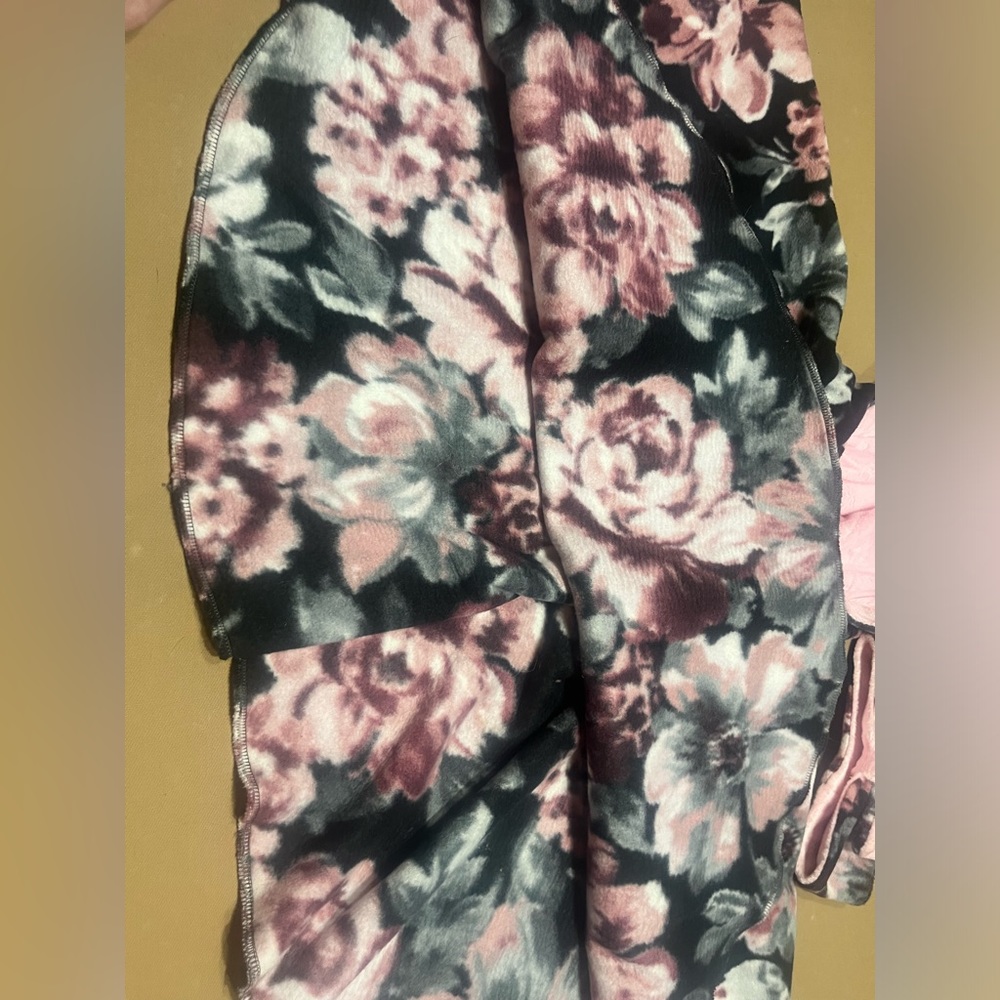 Floral fleece Car seat Poncho with Fleece bow - Picture 3 of 5